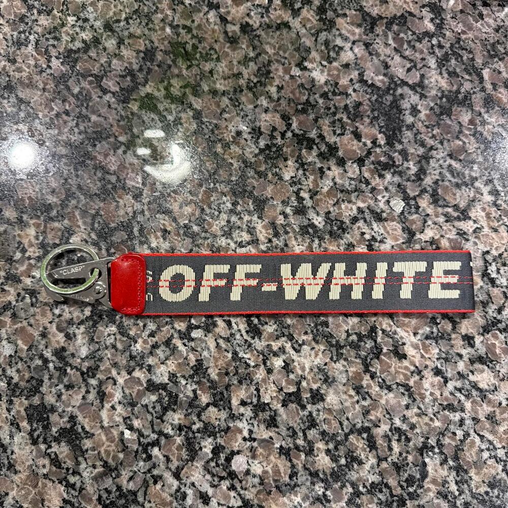 Off white keychain luxury keyring